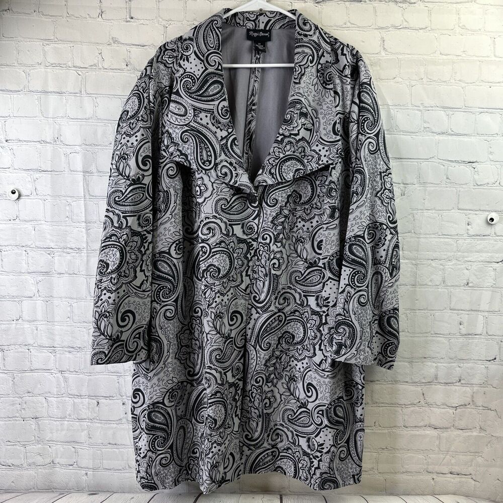 Maggie Barnes Black and White Paisley Blazer Jacket